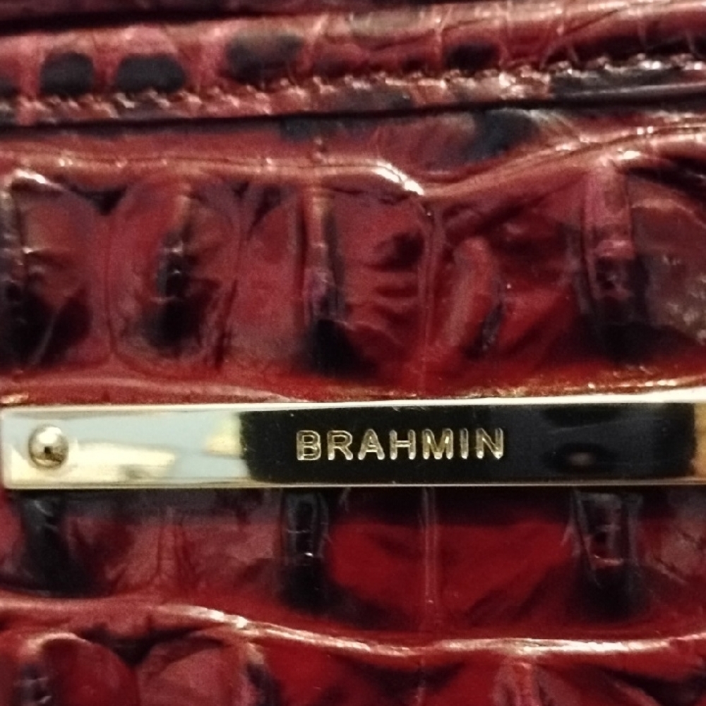 Brahmin GUC Elegant Burgundy Crocodile-Embossed Leather Tote Shoulder Bag - Picture 4 of 15